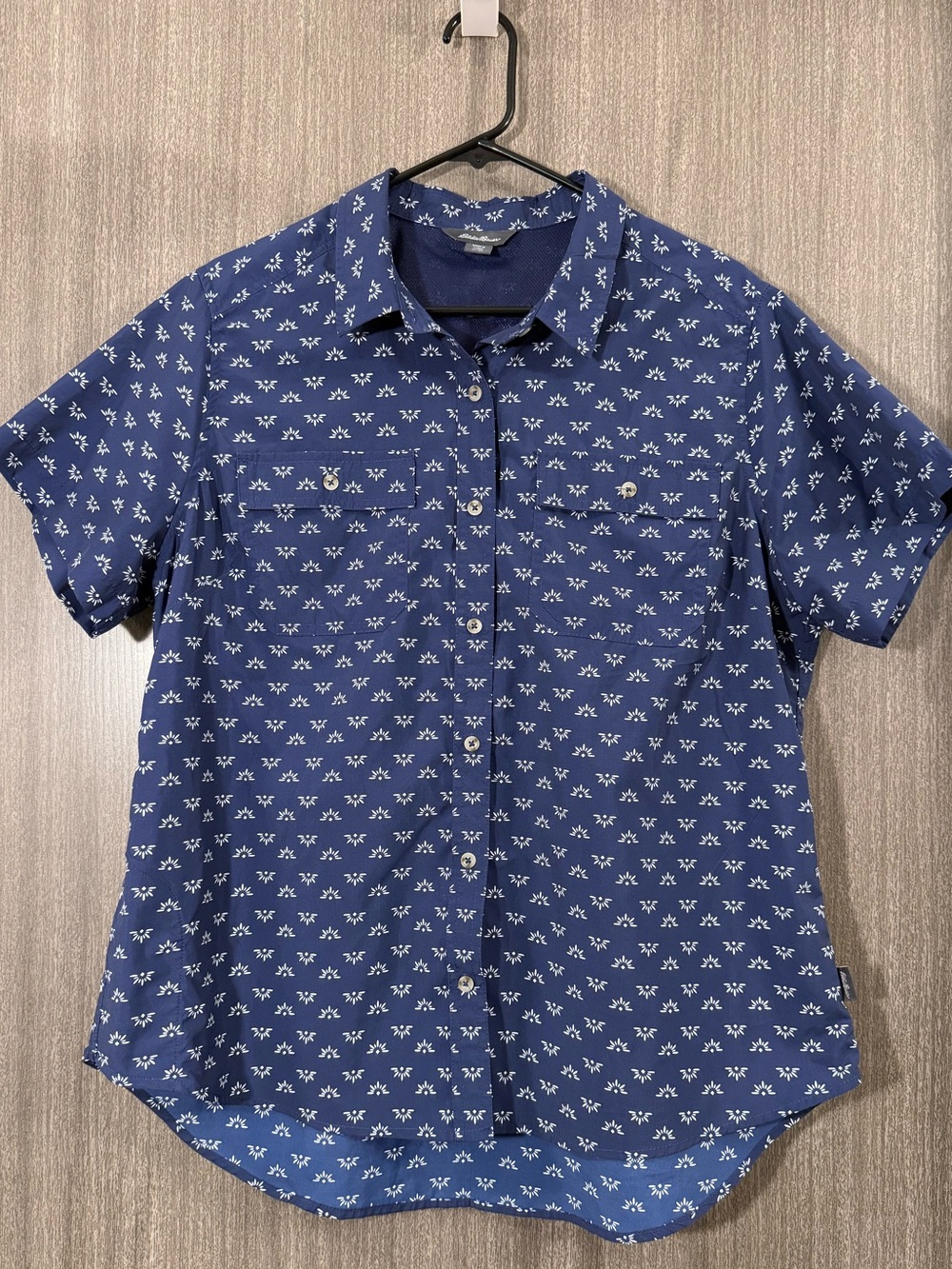 Eddie Bauer Blue Short-Sleeve Button-Up Shirt with White Pattern